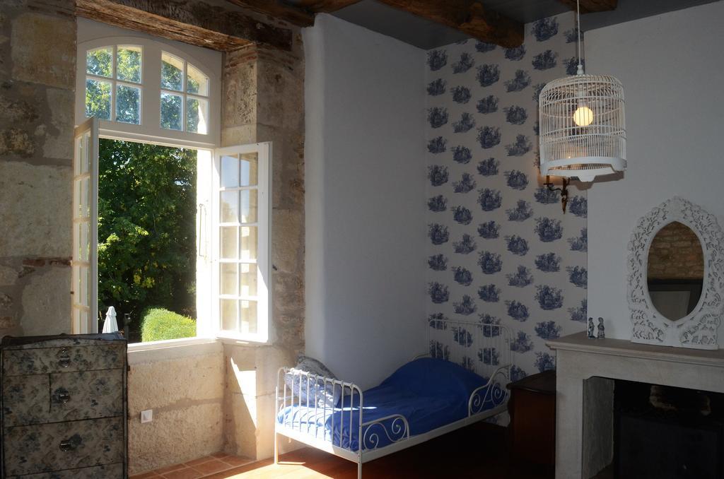 Le Gobelin - La Maisou Serignac  Exterior foto